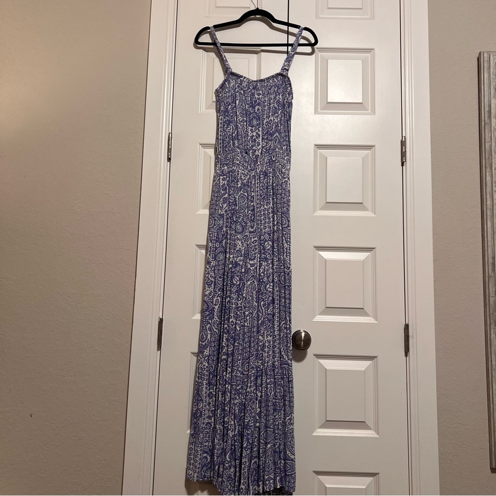 Jessica Simpson Blue and White Floral Wide Leg Jumpsuit (flawed…see description)